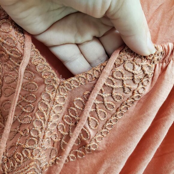 Banana Republic Women's‎ Salmon Metallic Thread Embroidered Tie Neck Top Size L - Picture 2 of 5